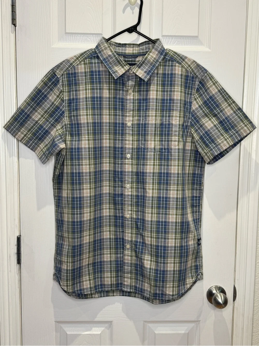 The North Face Men's Large Short Sleeve Button Down Blue Green Plaid Outdoor
